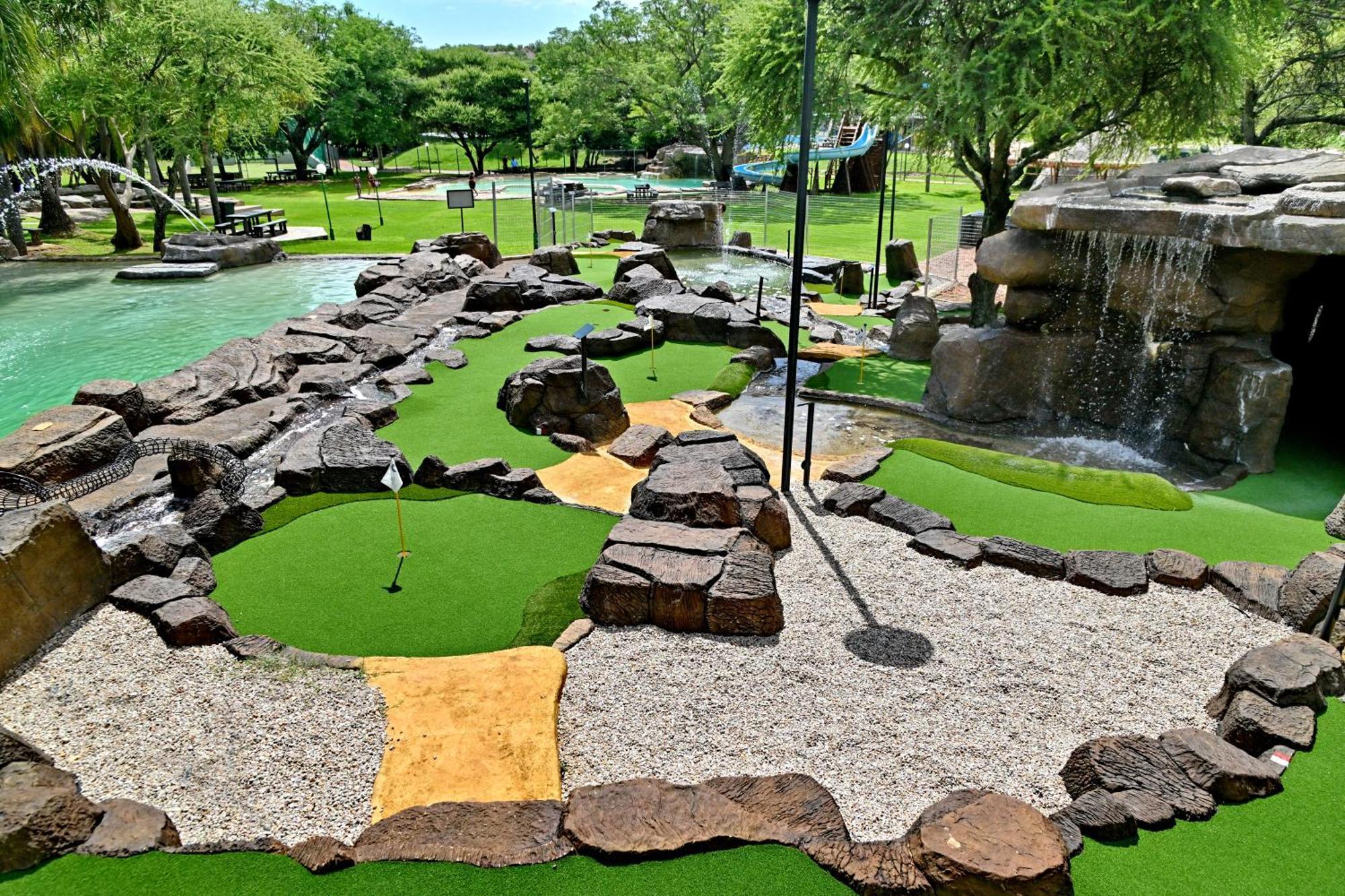 Seasons Golf, Leisure, Spa Hartbeespoort Exterior photo